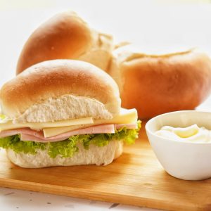 Pebetitos con pollo y mayo x12